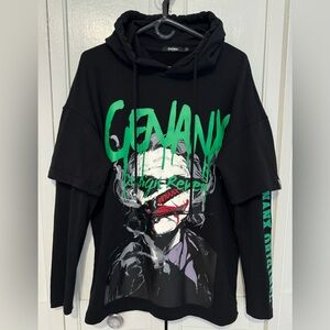 Genanx medium in size, fits large.